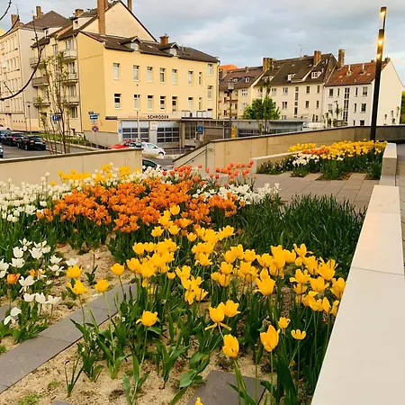 Stadtwohnung Mit Garten *