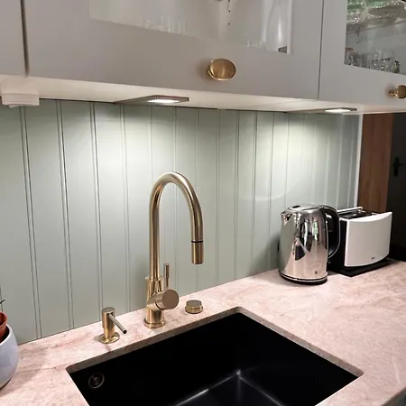 Stadtwohnung Mit Garten Apartment