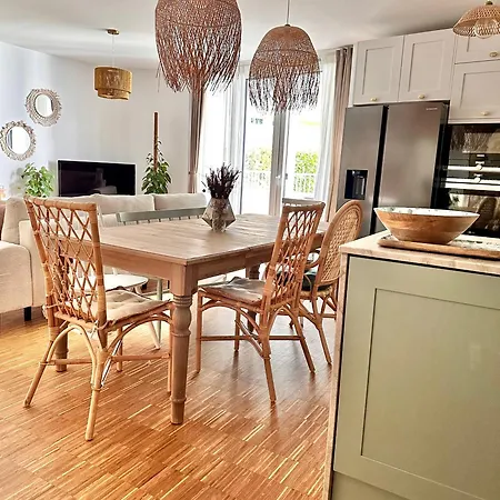 Stadtwohnung Mit Garten Apartment