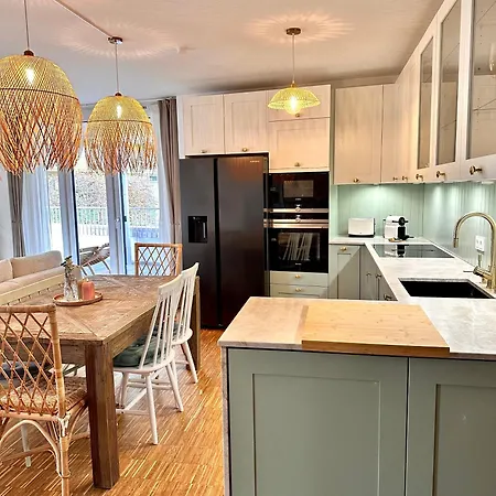 Apartman Stadtwohnung Mit Garten