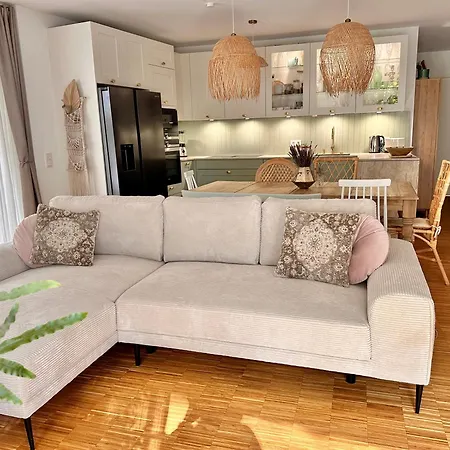 Apartment Stadtwohnung Mit Garten Kassel
