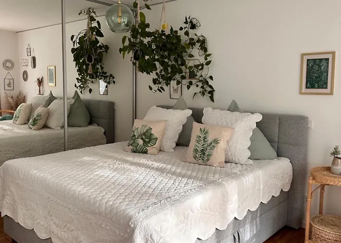 Apartman Stadtwohnung Mit Garten *