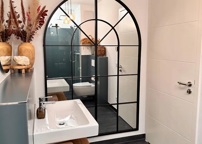 Stadtwohnung Mit Garten Appartement *